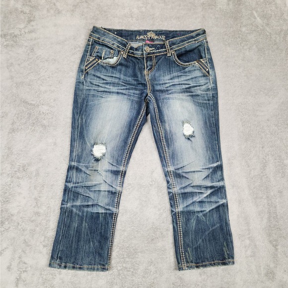 Baby Phat Almost Famous‎ Womens Capri Jeans Measured 32x21 Distressed - Picture 1 of 11